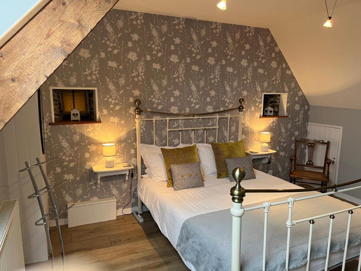 Bed and Breakfast La Crepelliere Вильдье-ле-Поель Экстерьер фото