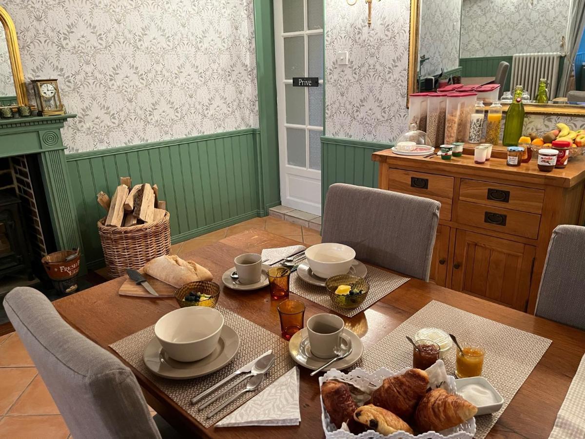 Bed and Breakfast La Crepelliere Вильдье-ле-Поель Экстерьер фото